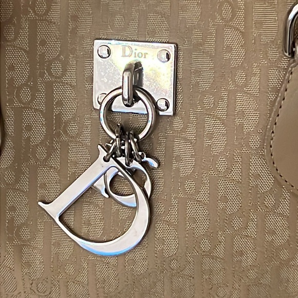 Authentic Dior bag - Picture 2 of 16